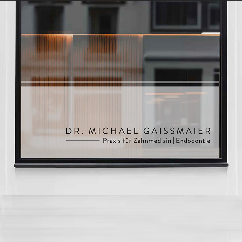 Grafik Design Logo Aussenwerbung Dr M. Gaissmaier